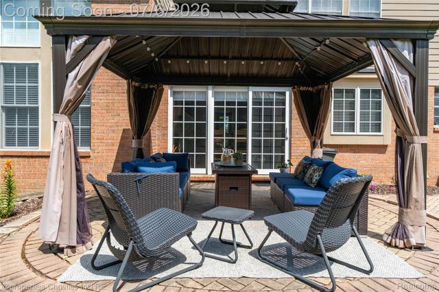 16223 Oak Forest Court, Northville Township, MI 48168