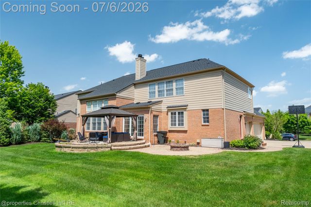 16223 Oak Forest Court, Northville Township, MI 48168