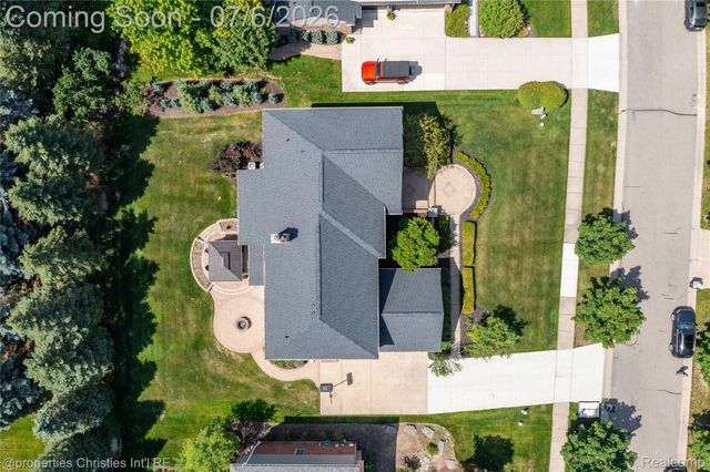 16223 Oak Forest Court, Northville Township, MI 48168