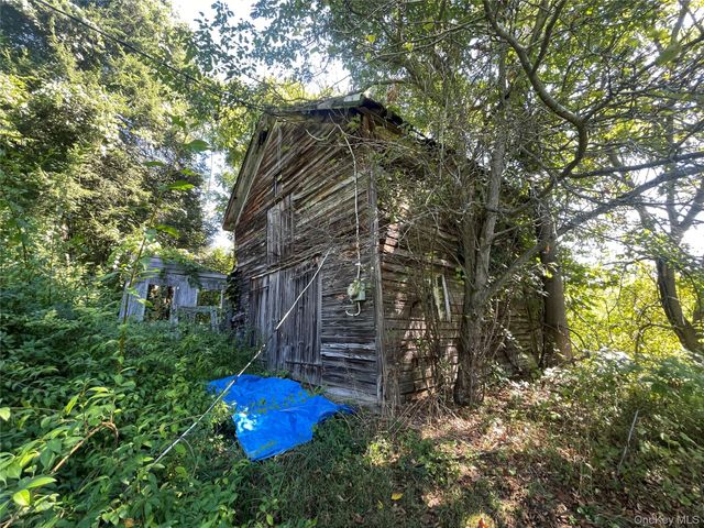 2416 State Route 300, Wallkill, NY 12589