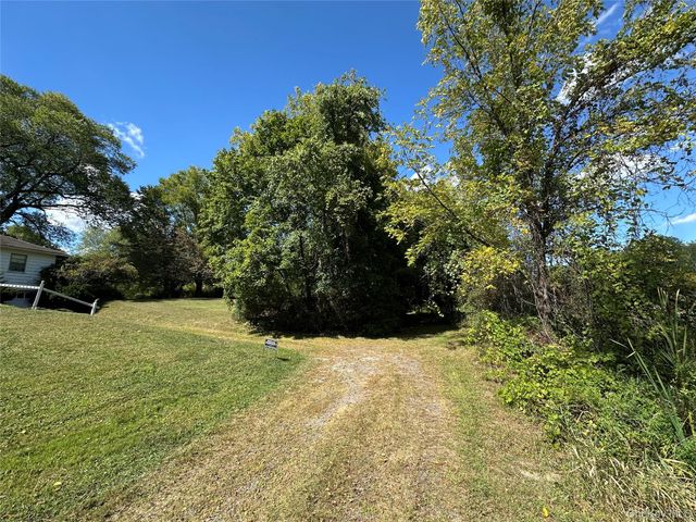 2416 State Route 300, Wallkill, NY 12589