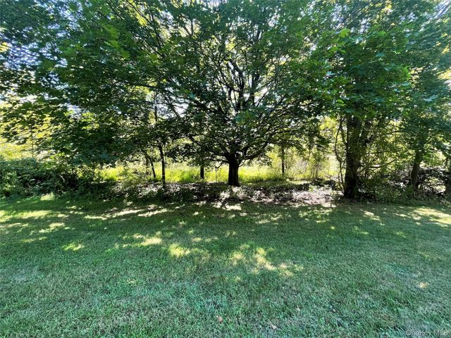 2416 State Route 300, Wallkill, NY 12589