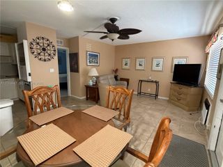 22 SE 3rd Ter 3, Dania Beach, FL 33004
