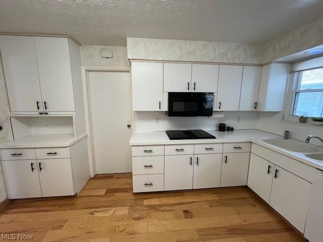 1992 Edenhall Drive, Lyndhurst, OH 44124