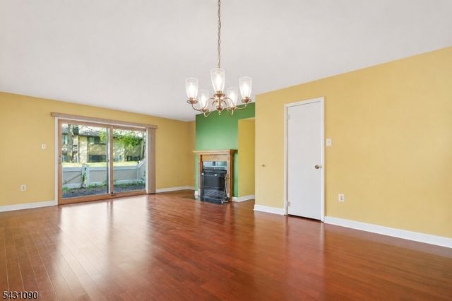 265 Hampshire Dr, Plainsboro Twp., NJ 08536