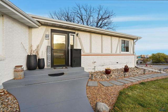 1102 FLORMANN, Rapid City, SD 57701