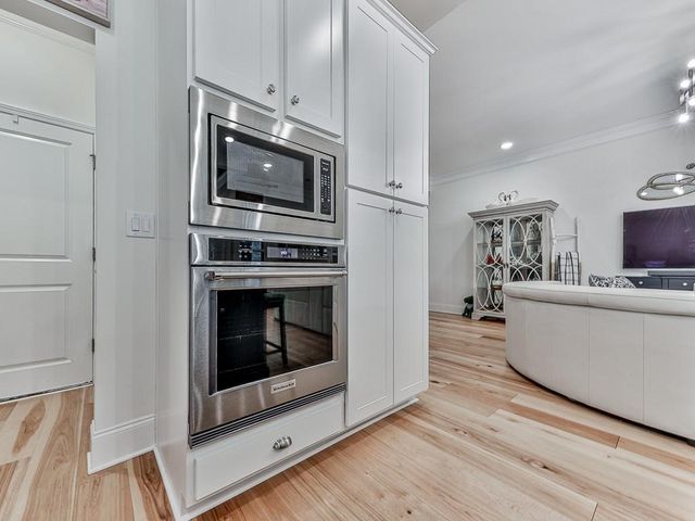 1008 Cooks Farm Way, Woodstock, GA 30189