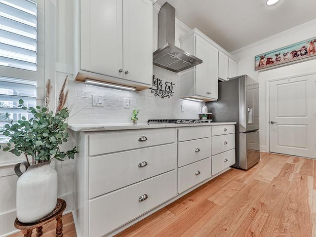 1008 Cooks Farm Way, Woodstock, GA 30189