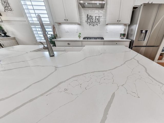 1008 Cooks Farm Way, Woodstock, GA 30189