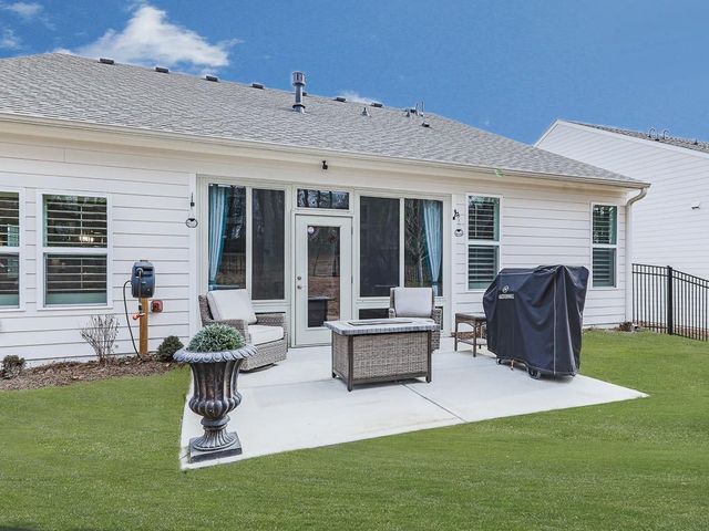 1008 Cooks Farm Way, Woodstock, GA 30189