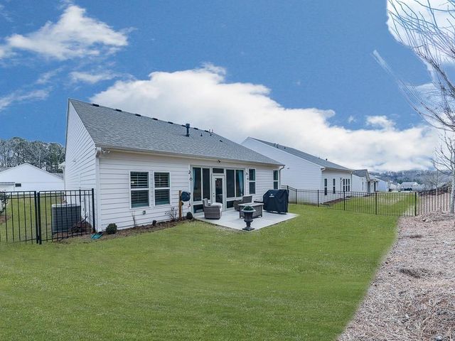 1008 Cooks Farm Way, Woodstock, GA 30189