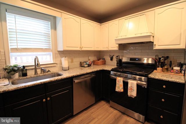 2582 ABBY LN, Dover, PA 17315