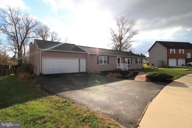 2582 ABBY LN, Dover, PA 17315