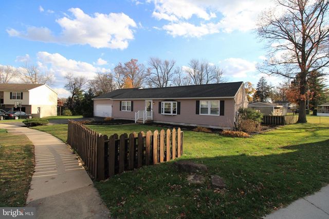 2582 ABBY LN, Dover, PA 17315