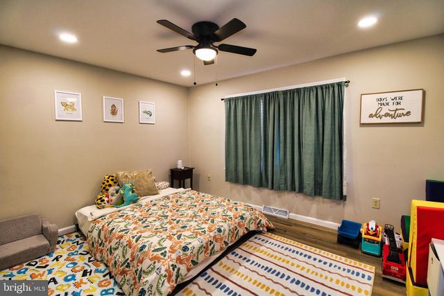 2582 ABBY LN, Dover, PA 17315