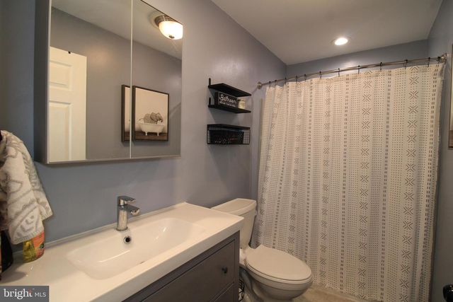 2582 ABBY LN, Dover, PA 17315