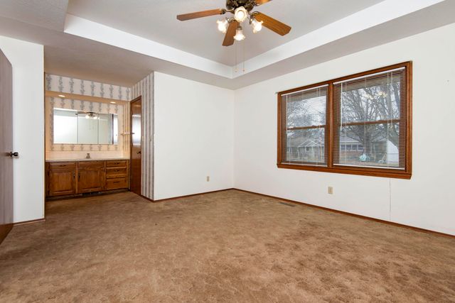 3311 S Benton Avenue, Springfield, MO 65807