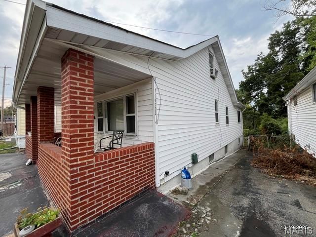 7008 Garesche Avenue, Jennings, MO 63136
