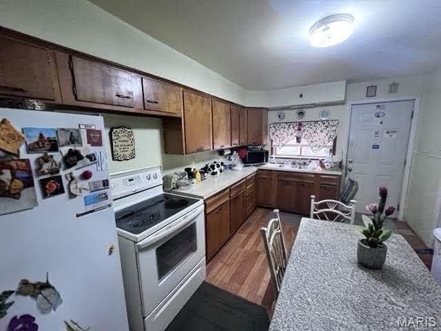 7008 Garesche Avenue, Jennings, MO 63136