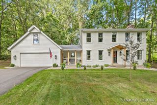 3597 Riverwoods Drive NE, Rockford, MI 49341