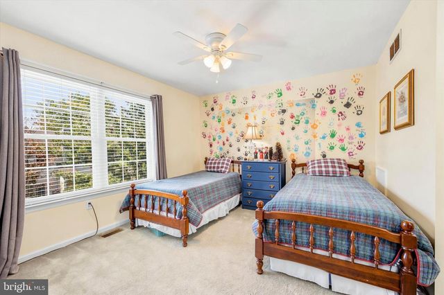 7100 UNION CT, North Wales, PA 19454