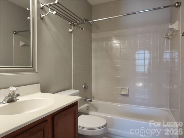 10000 Dunfries Road, Matthews, NC 28105