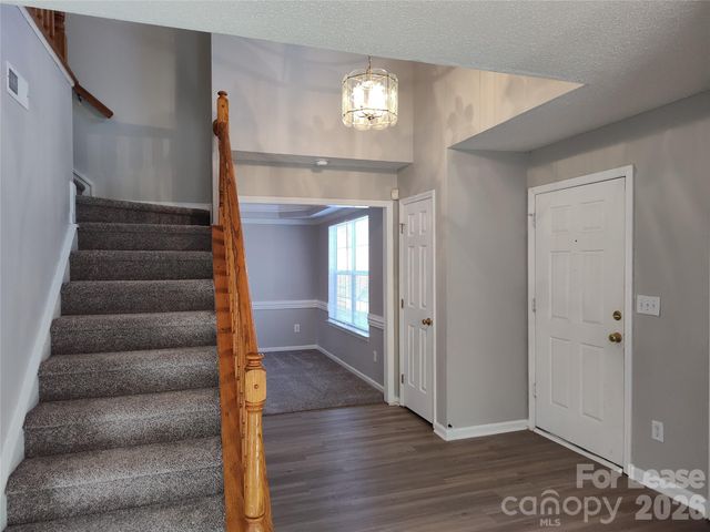 10000 Dunfries Road, Matthews, NC 28105