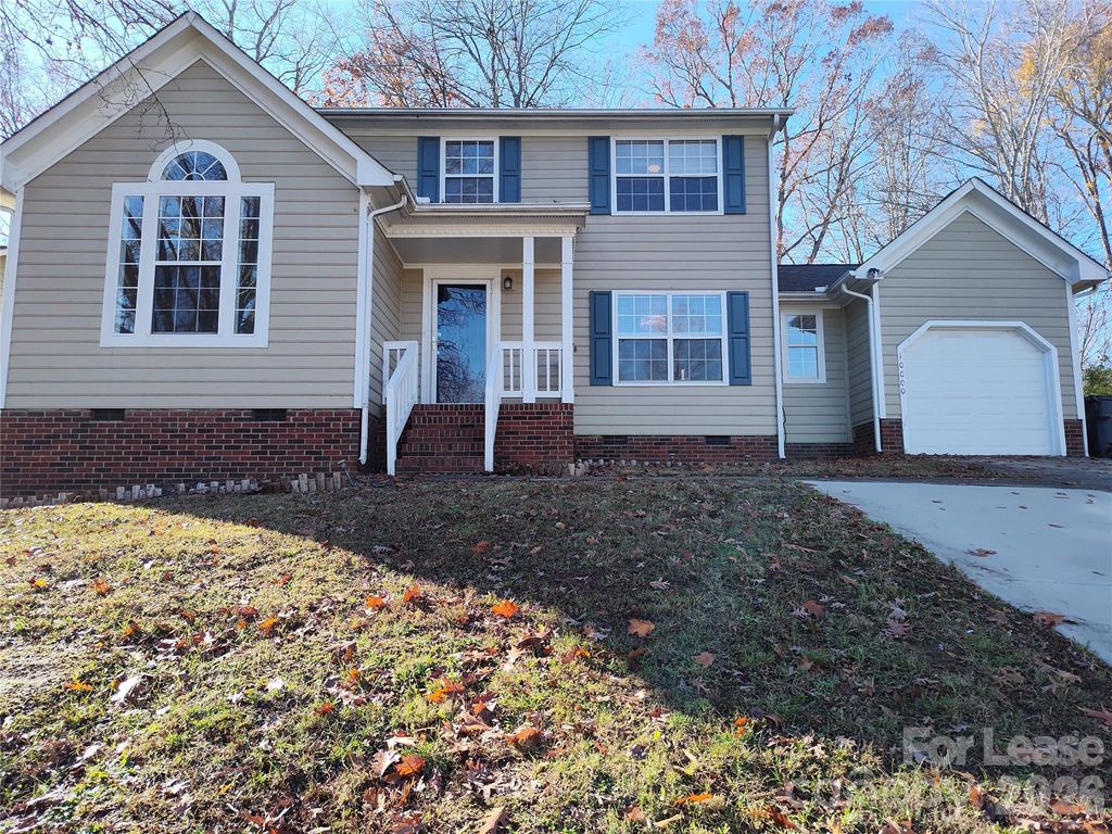 10000 Dunfries Road, Matthews, NC 28105