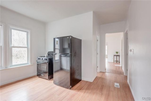 317 Marguerite Avenue 19, Syracuse, NY 13207