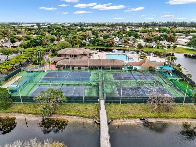 3761 NW 21 Street, Coconut Creek, FL 33066