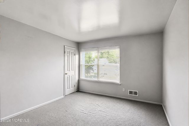 11 Bronia Street, Howell, NJ 07731