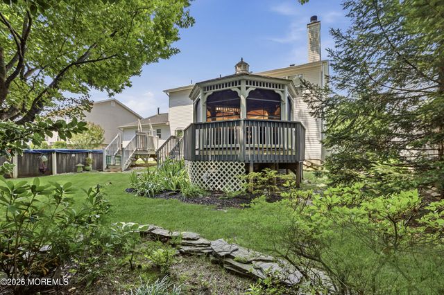 11 Bronia Street, Howell, NJ 07731