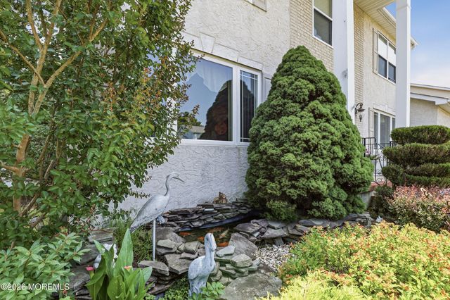 11 Bronia Street, Howell, NJ 07731