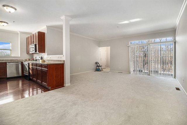 217 W Oakbrook Drive, Ann Arbor, MI 48103