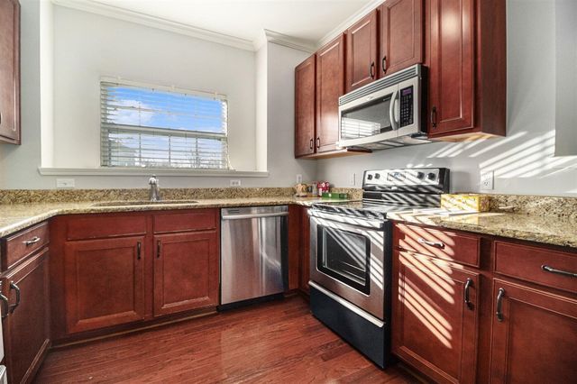 217 W Oakbrook Drive, Ann Arbor, MI 48103