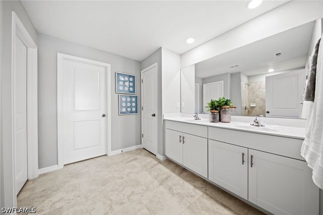 4204 Villa Rapallo WAY, North Fort Myers, FL 33917