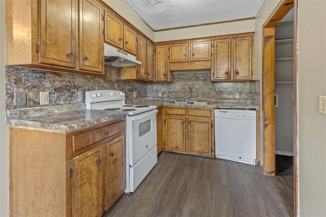 279 Victoria Drive, Lake Charles, LA 70611