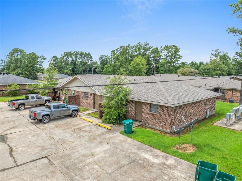 279 Victoria Drive, Lake Charles, LA 70611