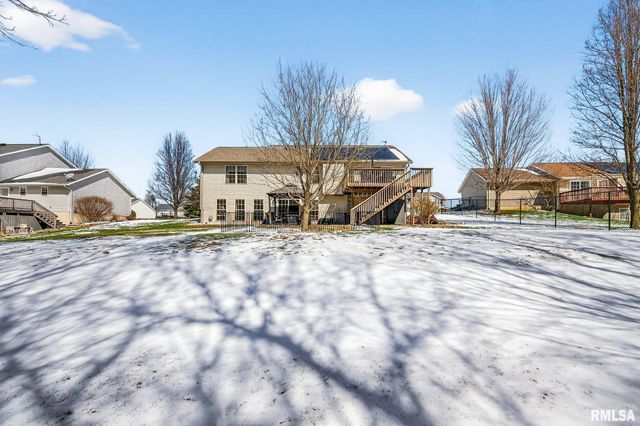 512 BITTERSWEET Avenue, Germantown Hills, IL 61548