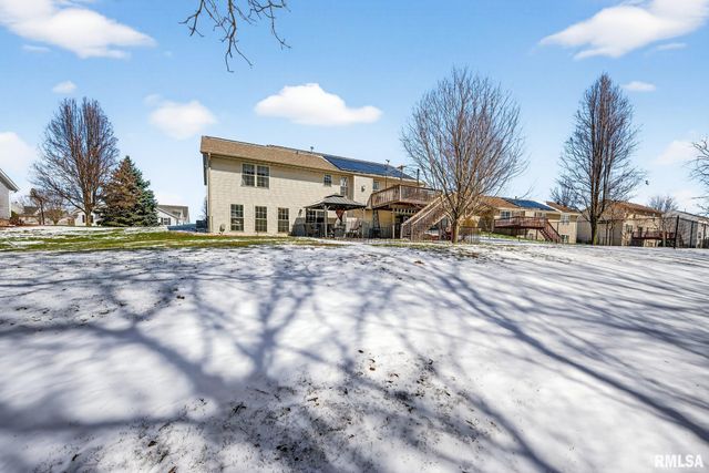 512 BITTERSWEET Avenue, Germantown Hills, IL 61548