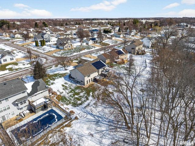 512 BITTERSWEET Avenue, Germantown Hills, IL 61548