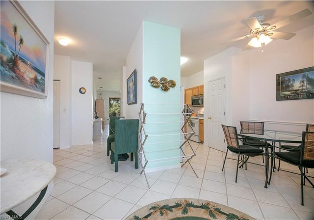 3964 Bishopwood CT E 1-202, Naples, FL 34114