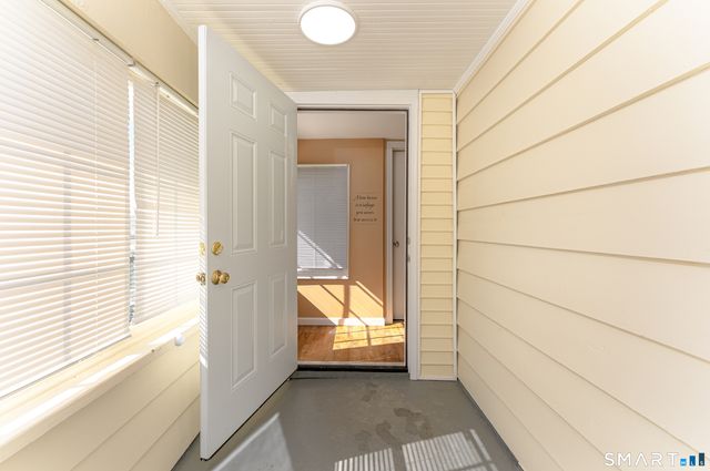 55 Bronx Avenue, Waterbury, CT 06705