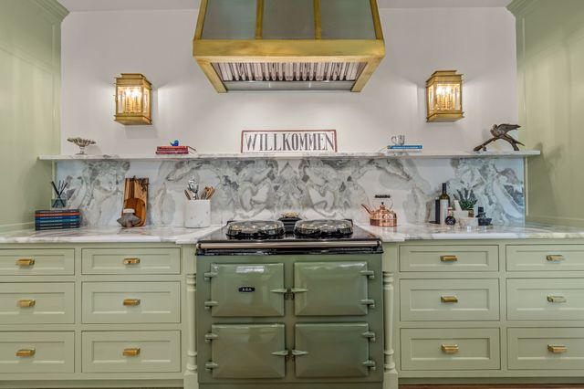 2336 Medford Court E, Fort Worth, TX 76109