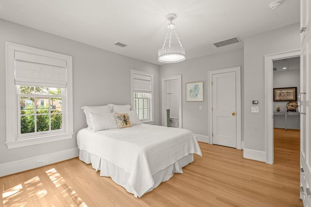 2336 Medford Court E, Fort Worth, TX 76109