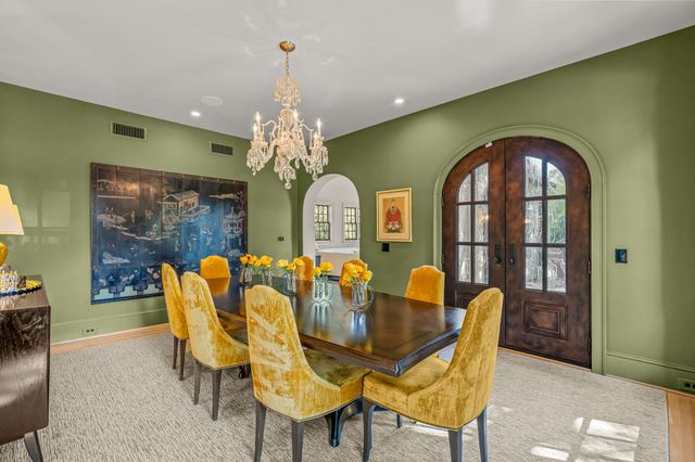 2336 Medford Court E, Fort Worth, TX 76109