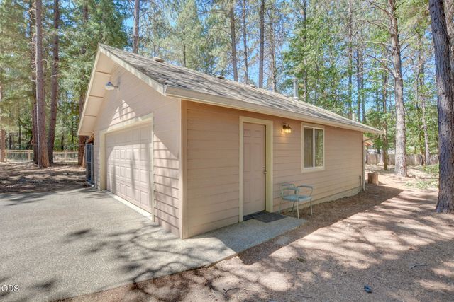 188 Verde Lane, Merlin, OR 97532