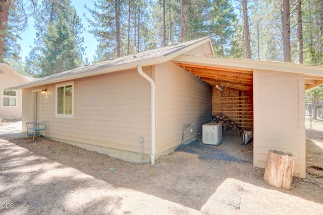 188 Verde Lane, Merlin, OR 97532