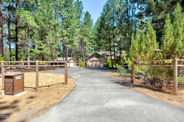 188 Verde Lane, Merlin, OR 97532