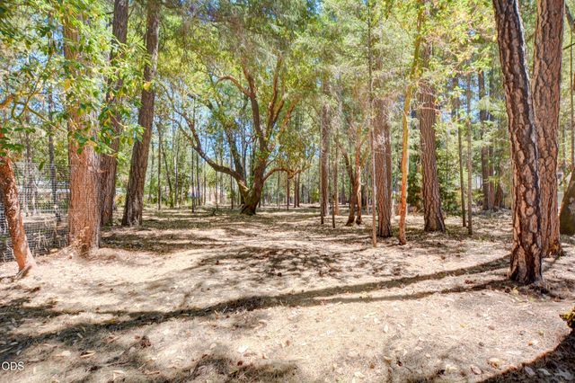 188 Verde Lane, Merlin, OR 97532